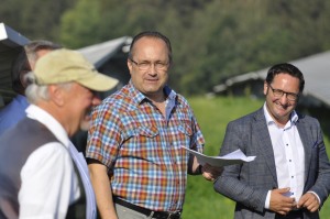 Staatssekretär Roland Weigert besucht den Solarpark Tännesberg