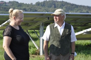 Staatssekretär Roland Weigert besucht den Solarpark Tännesberg